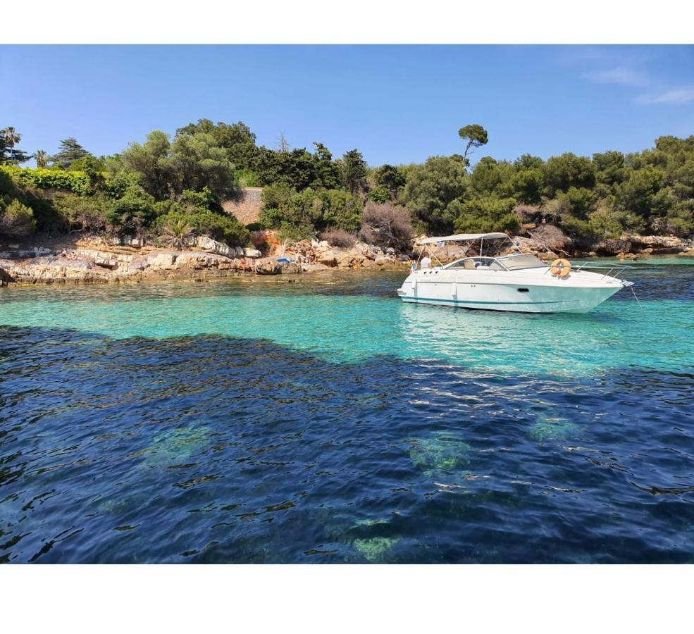 T2 A/C côte d'Azur, piscine, plage á 350m, WIFI Vallauris Buitenkant foto